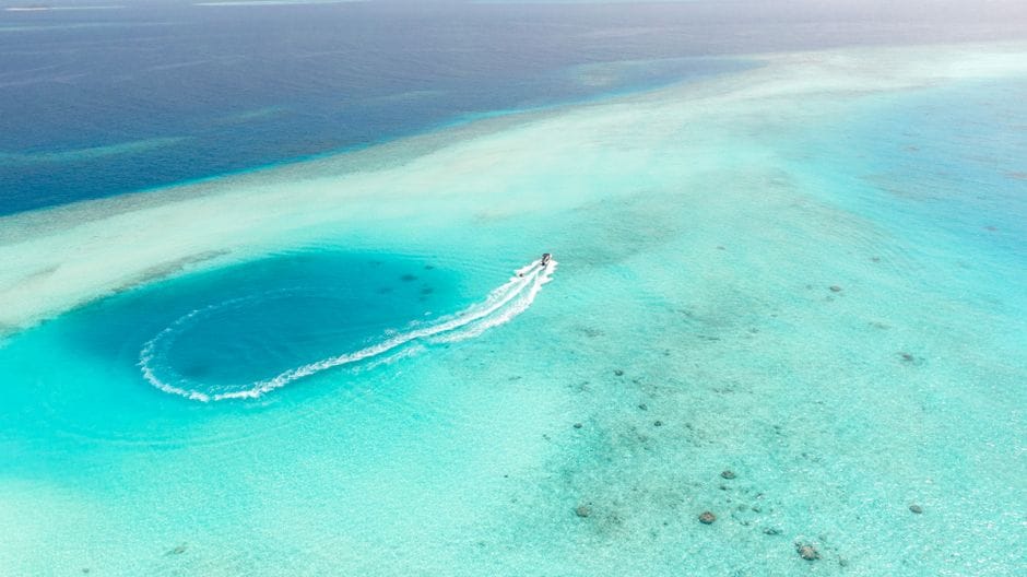 Лагуна с бирюзовой водой